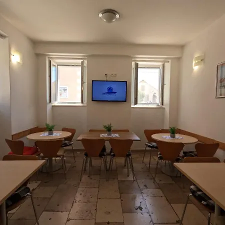 Hostel Adria